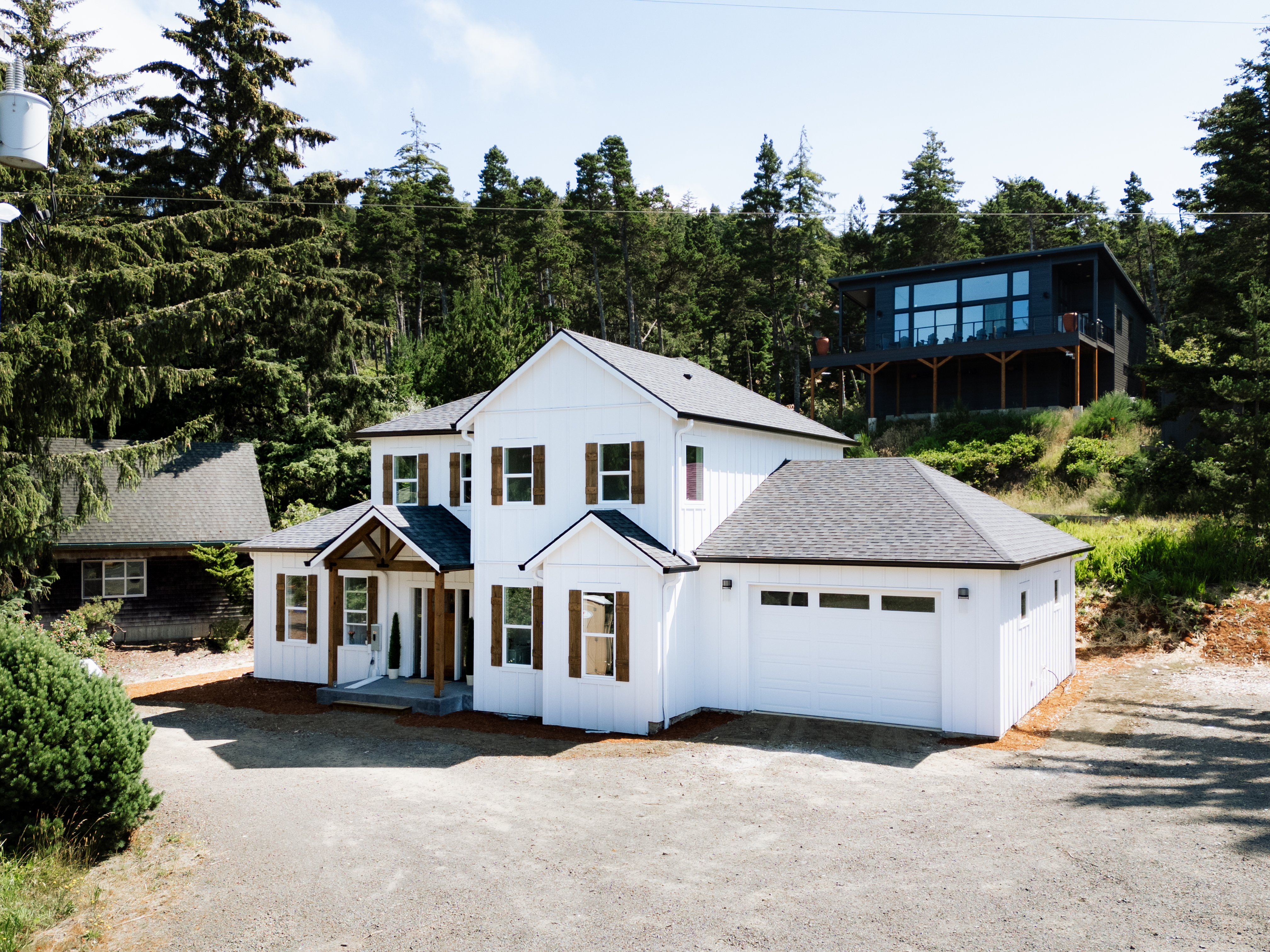 Pacific Northwest custom home with natural materials